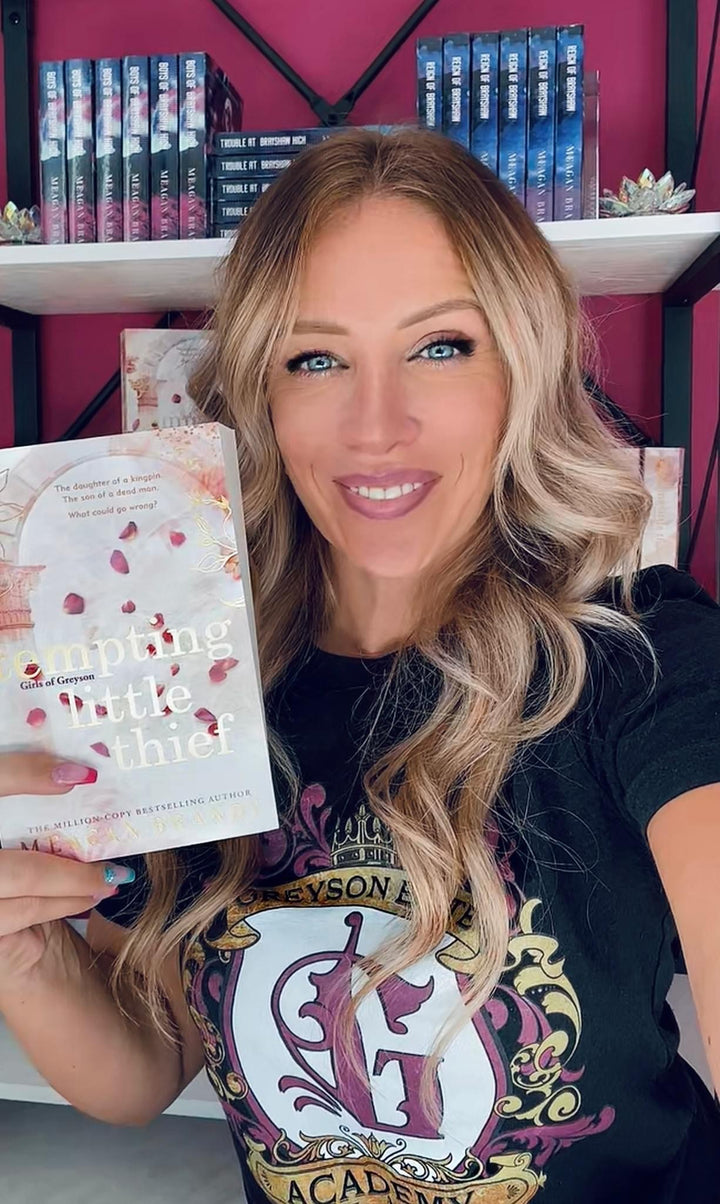 Meagan Brandy - Camiseta unisex Greyson Elite Academy