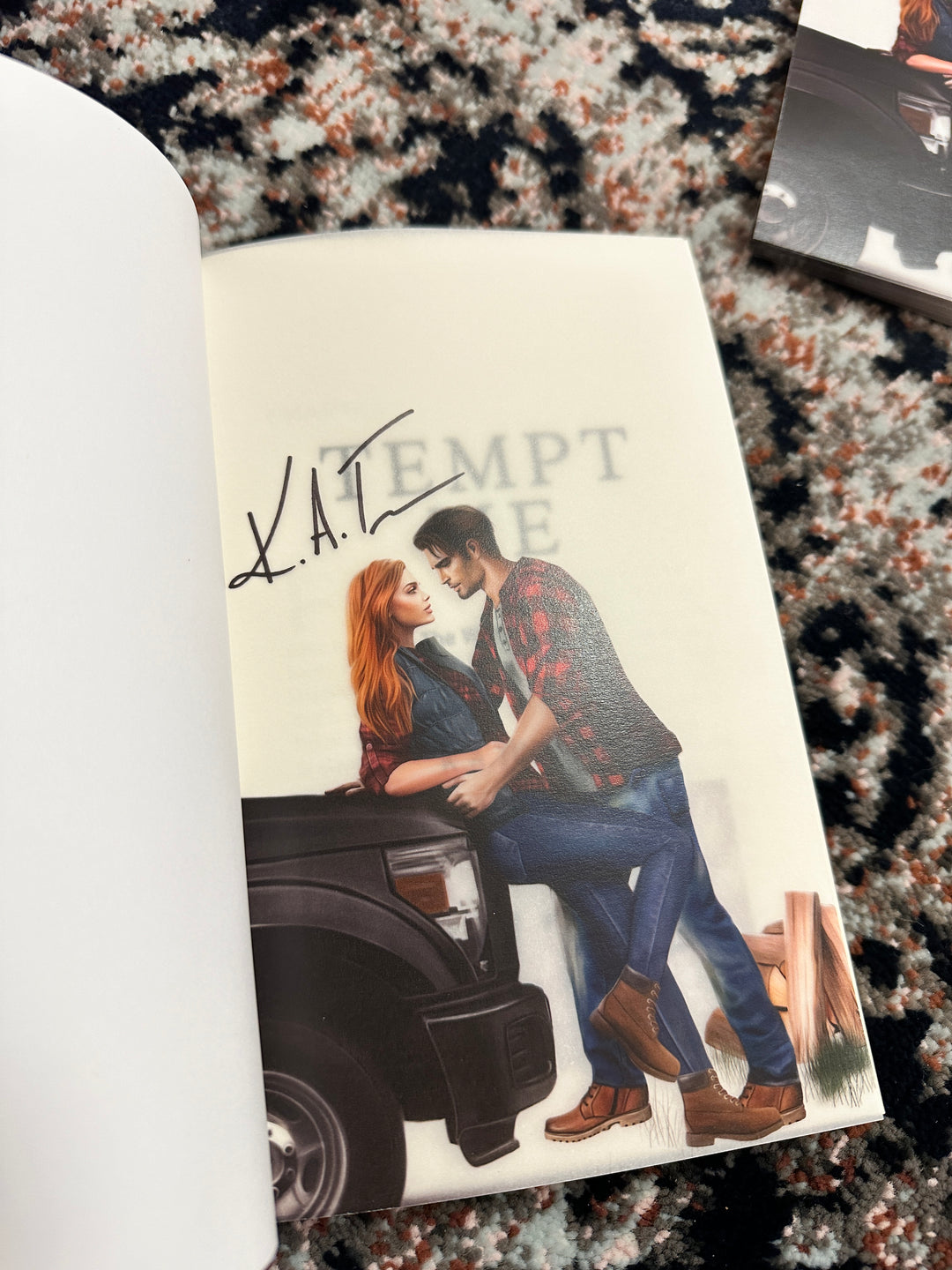 KA Tucker- Wolf Cove Novela Nota-Impresión de superposición firmada digitalmente