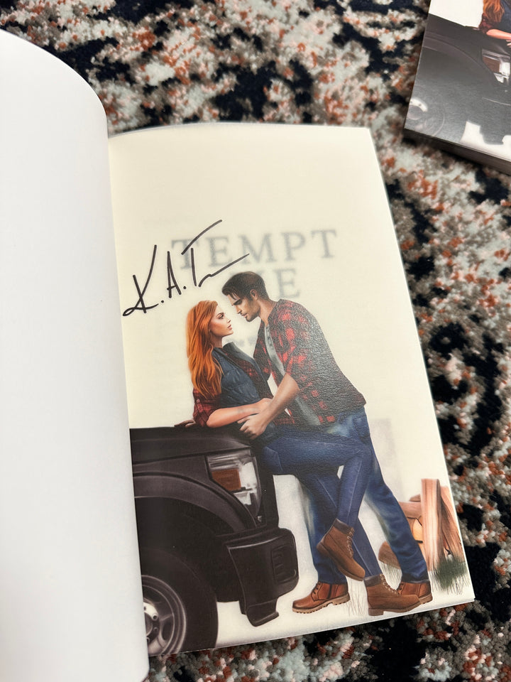 KA Tucker- Wolf Cove Novela Nota-Impresión de superposición firmada digitalmente
