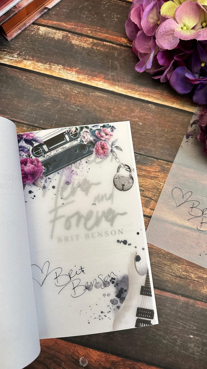 Brit Benson-Hometown Heartless Novel Nota-Impresión de superposición firmada digitalmente
