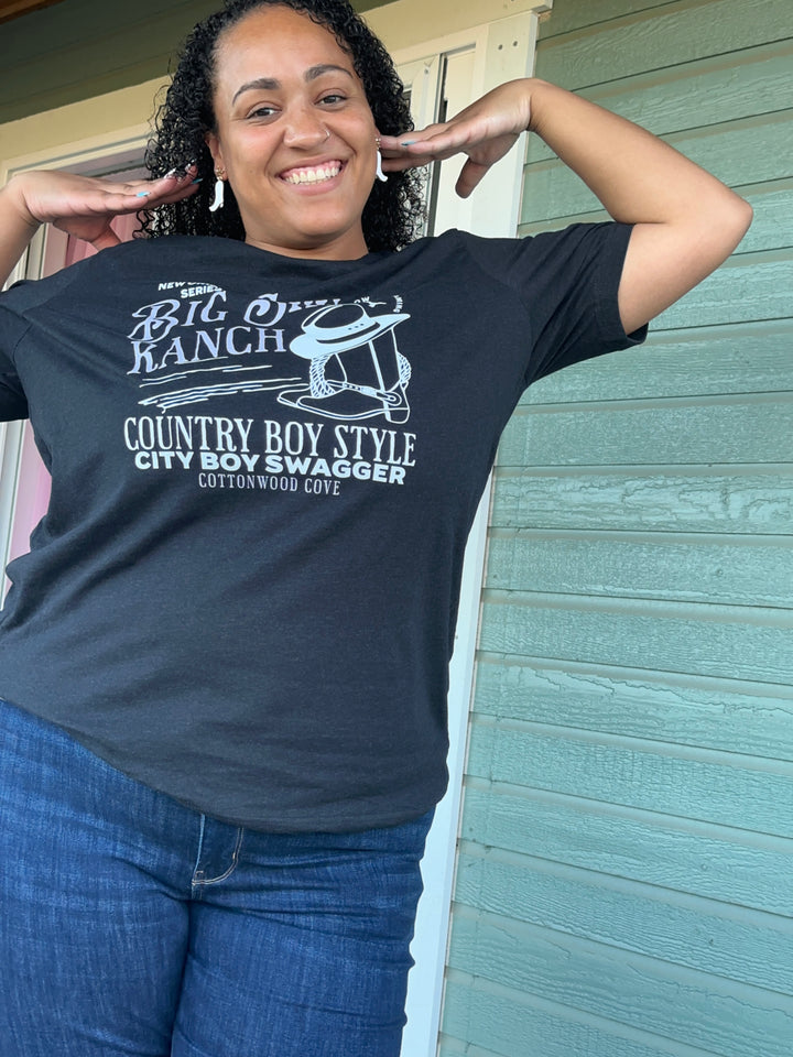Laura Pavlov-Camiseta unisex Big Sky Ranch