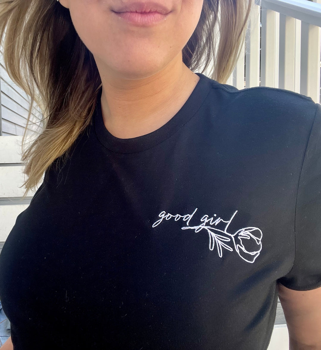 Camiseta corta bordada Good Girl