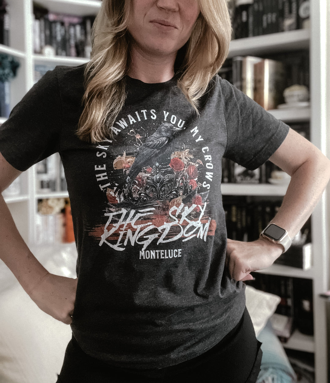 Olivia Wildenstein- Casa de las alas batientes Camiseta unisex
