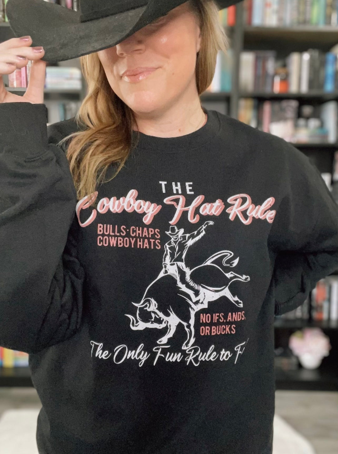 Elsie Silver: The Cowboy Hat Rule Unisex Sweatshirt - Novel Grounds