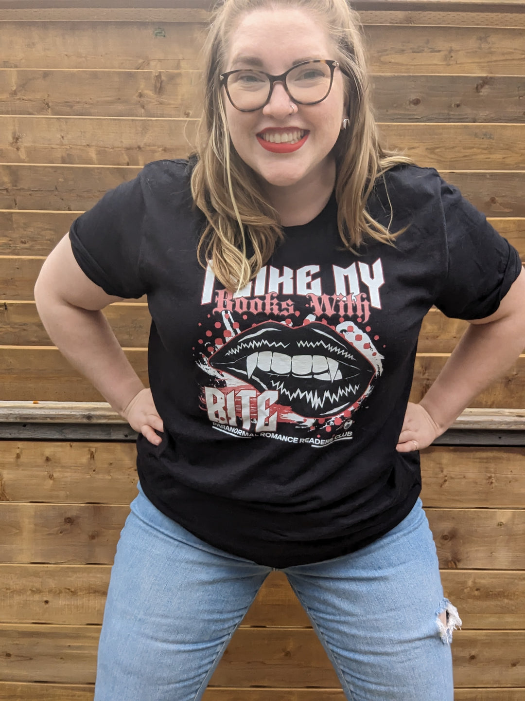 Me gustan mis libros con mordida camiseta unisex