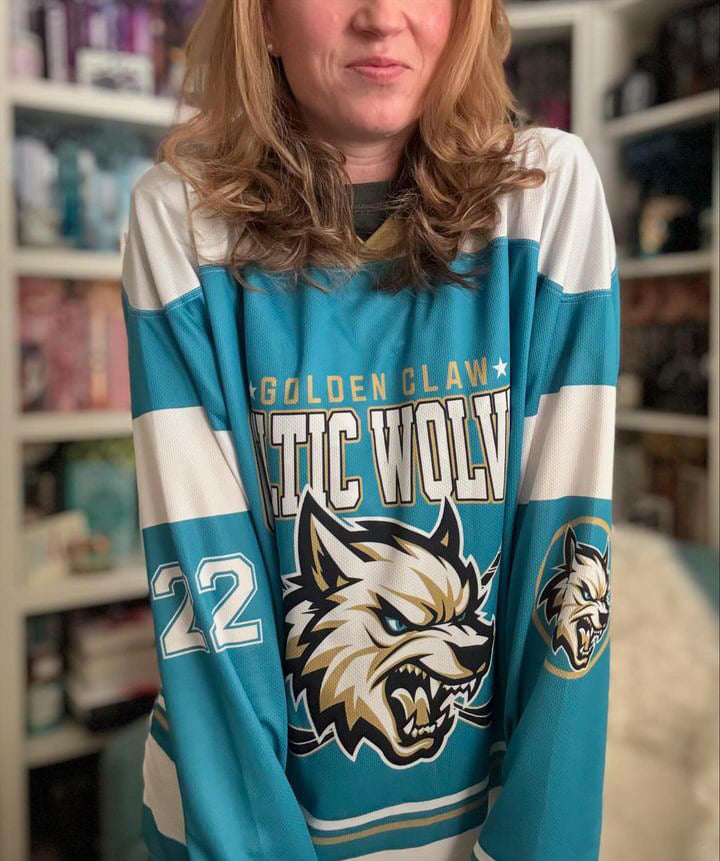 Golden Claw Celtic Wolves Recycled Hockey Fan Jersey