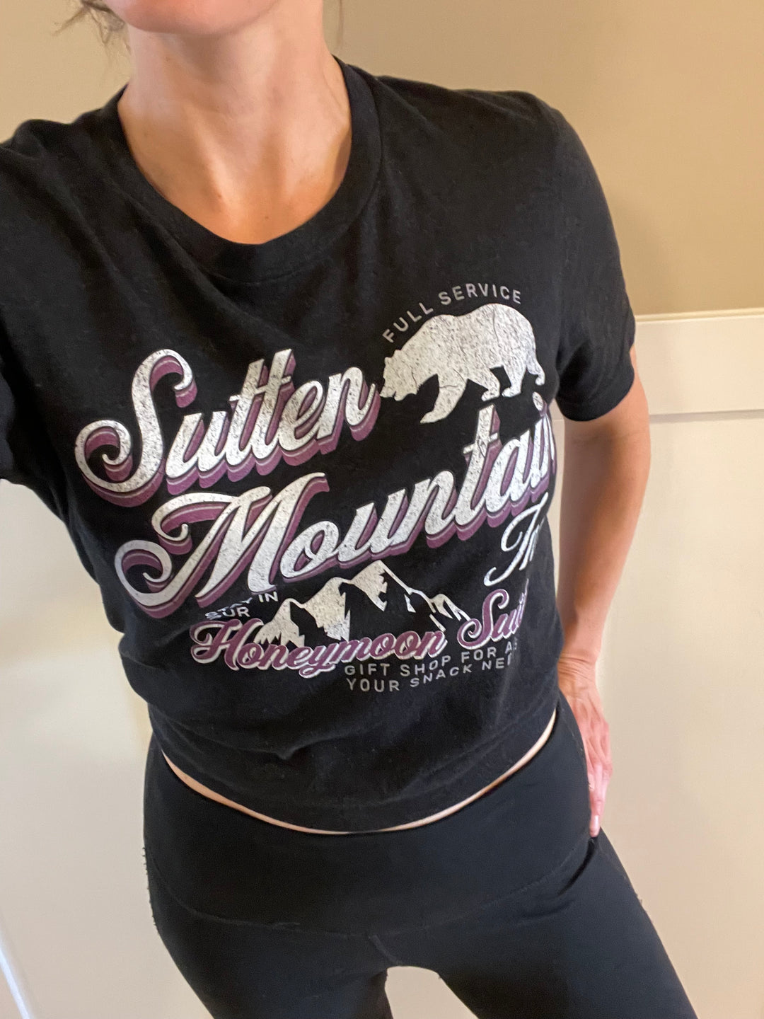 Kat Singleton- Sutten Mountain Inn Unisex t-shirt - Novel Grounds