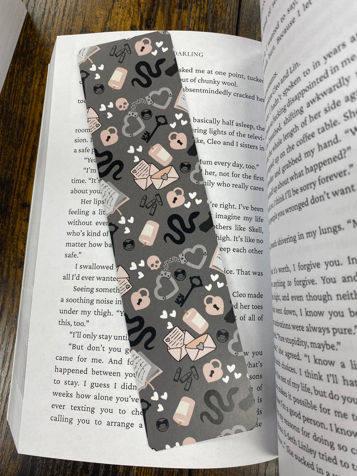 Novel Grounds® Dark Romance Bookmark