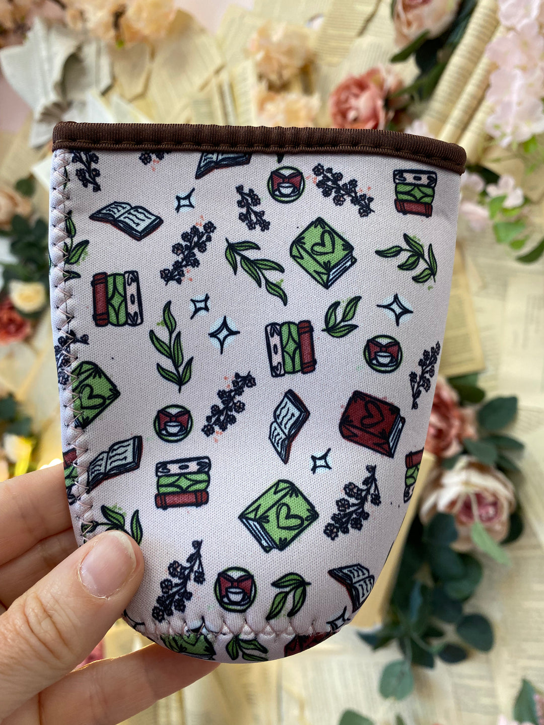 Novel Grounds Doodle Coffee Sleeve Set
