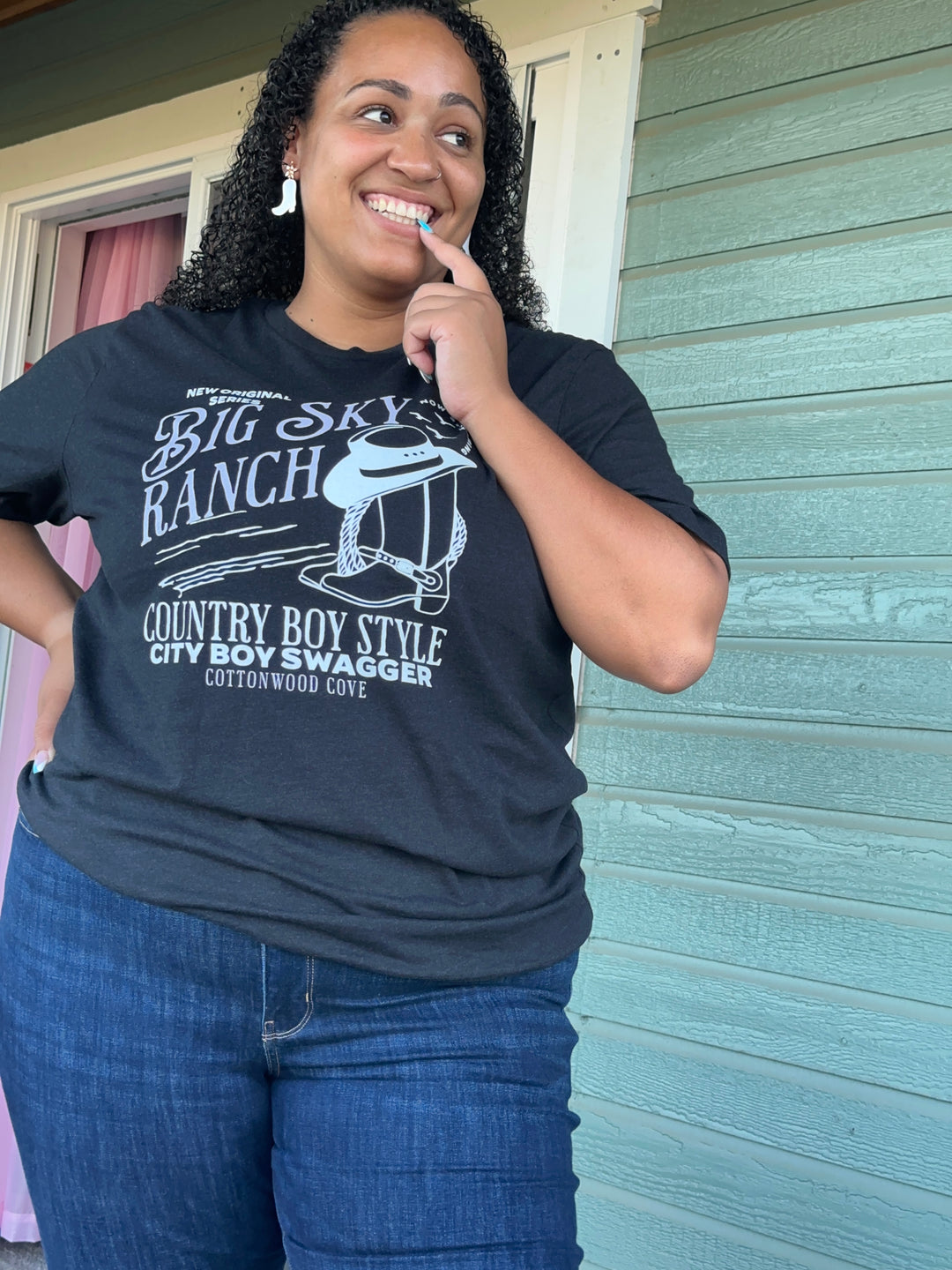 Laura Pavlov-Camiseta unisex Big Sky Ranch