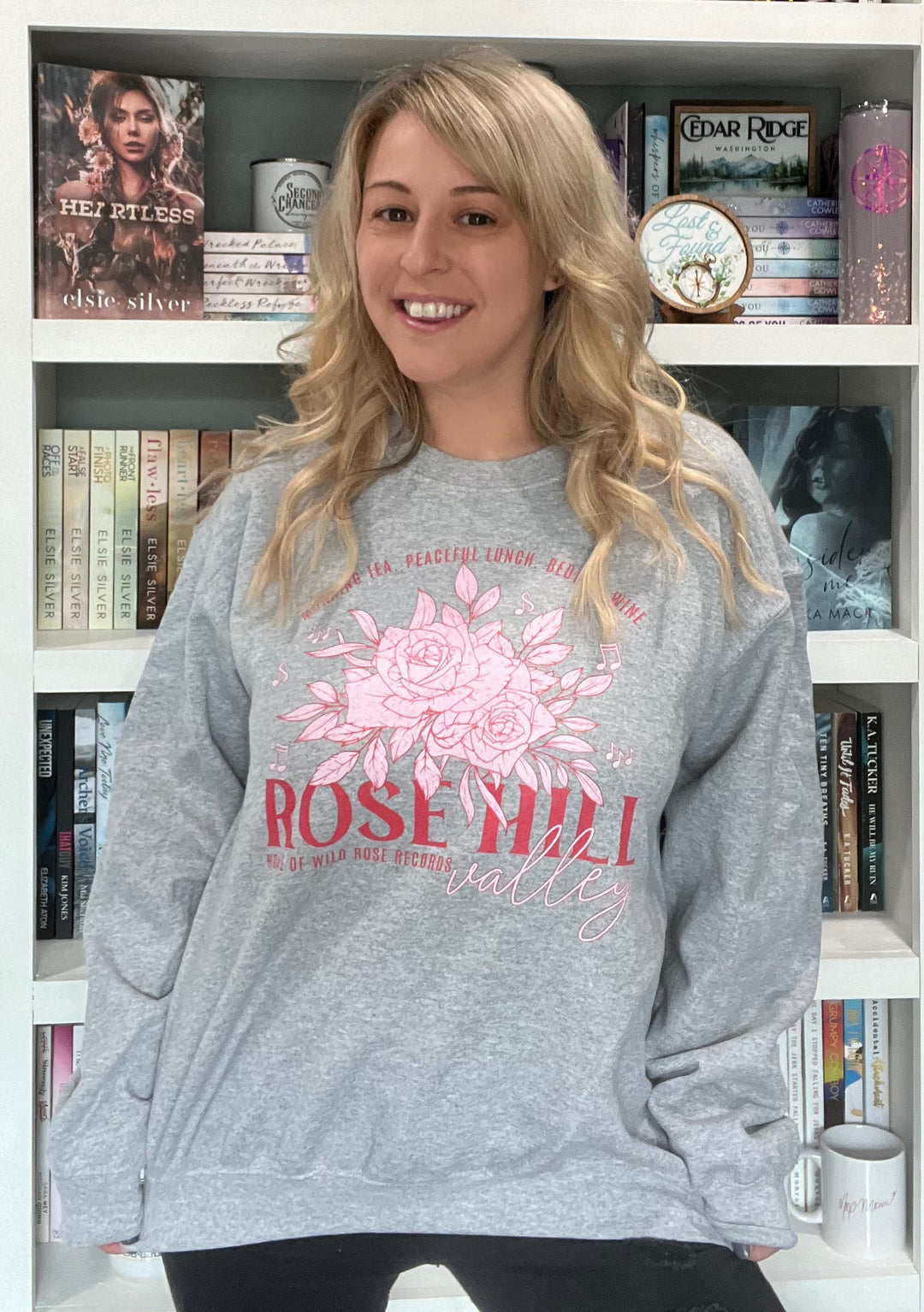 Elsie Silver - Rose Hill Valley Unisex Sweatshirt