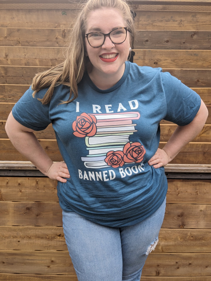 Leí libro prohibido Camiseta unisex