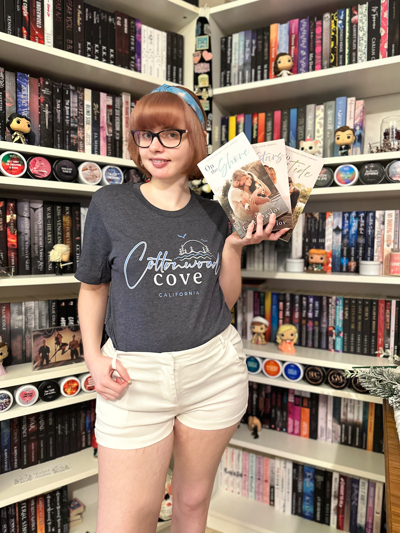 Laura Pavlov: Cottonwood Cove Unisex t-shirt